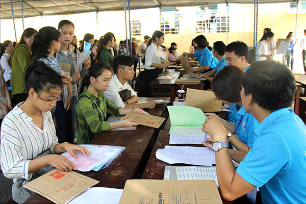 Thủ tục nhập học